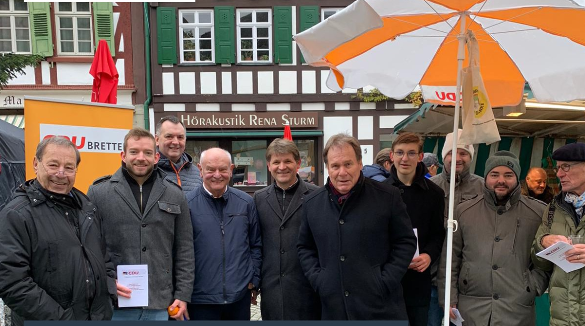 Infostand in der Fu�g�ngerzone