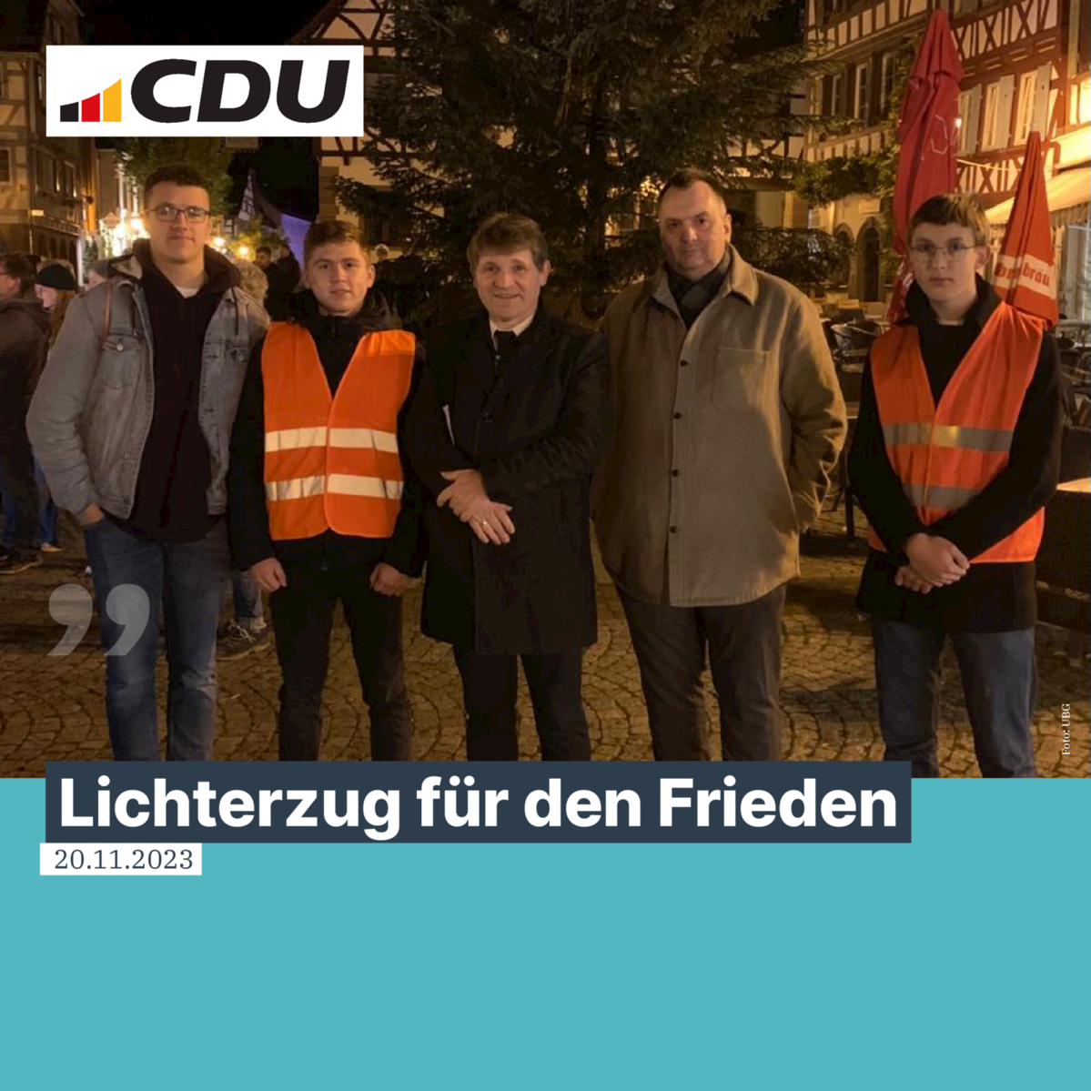 Von links: Joey Becker und Justin Kuhn vom Jugendgemeinderat, Brgermeister Michael Nltner, Ansgar Mayr MdL, Simon Merl