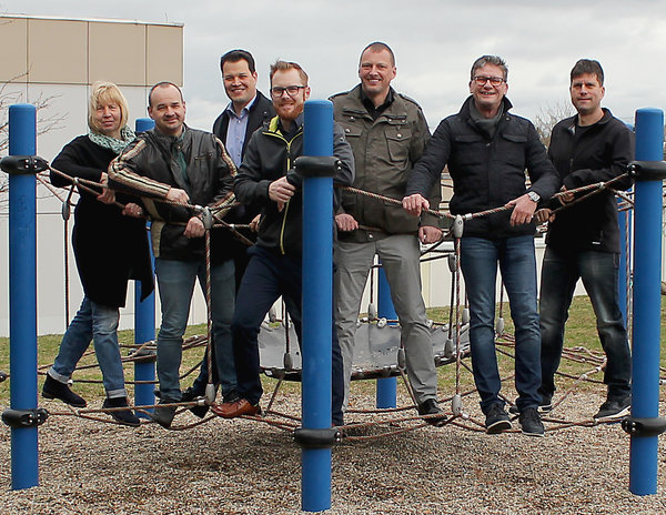 Die Kandidaten fr die Wahl des Ortschaftsrats [v.l.n.r.] Andrea Rbenacker, Oliver, Hirsch, Aaron Treut, Bernd Gottselig, Jrg Lenzen, Jrgen Neff, Christoph Ehrismann