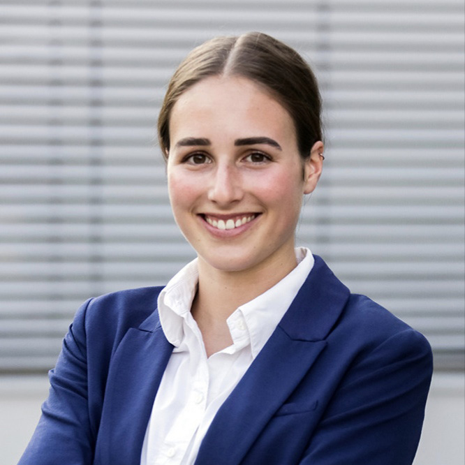  Isabel Pfeil